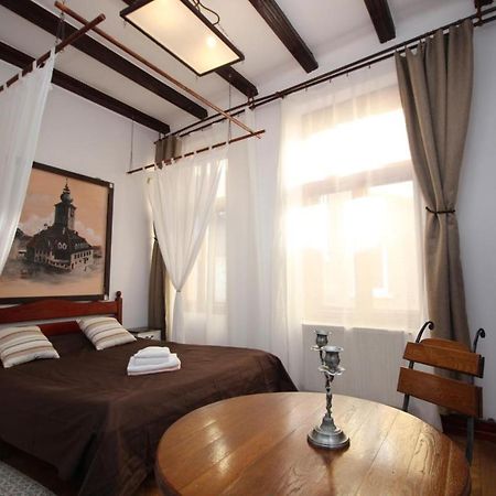 Pension Noemi Braşov Esterno foto