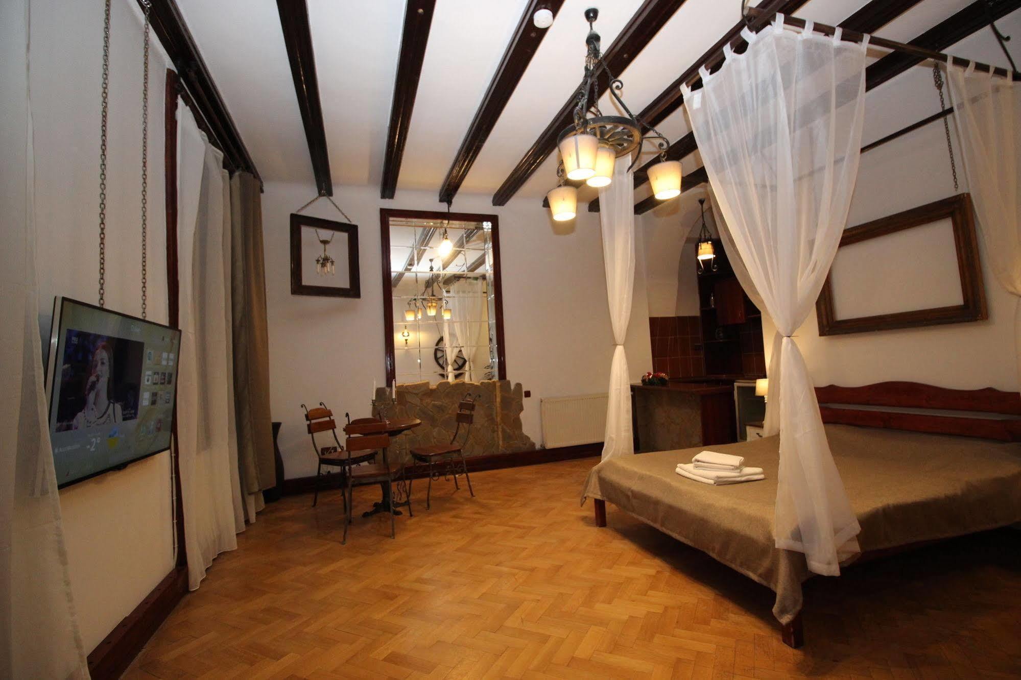 Pension Noemi Braşov Esterno foto
